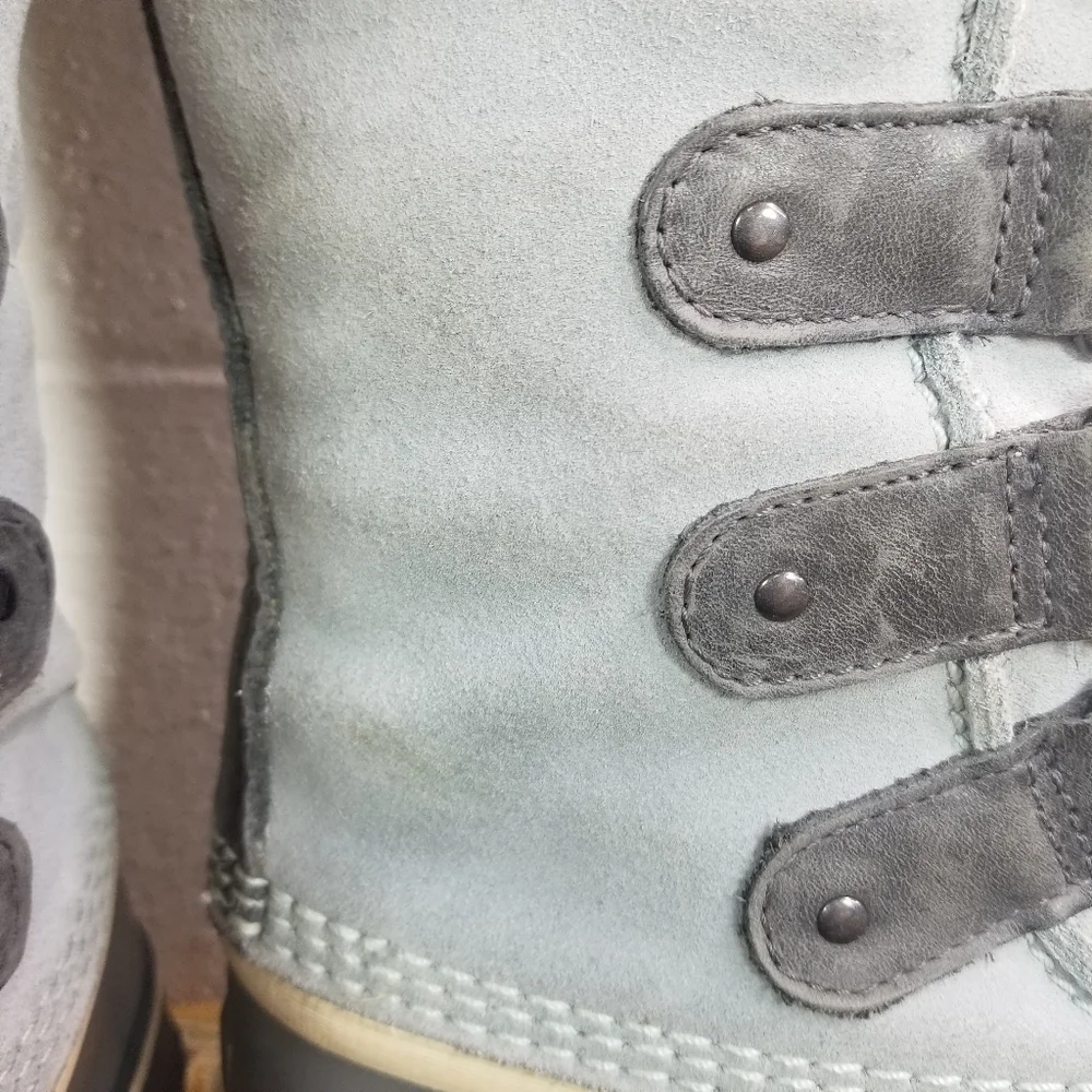 Sorel Joan of Artic blue suede lace up tall boots